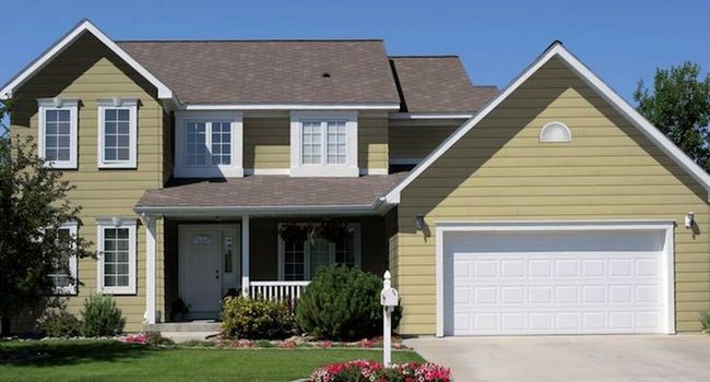 Виды фасадных панелей для отделки дома