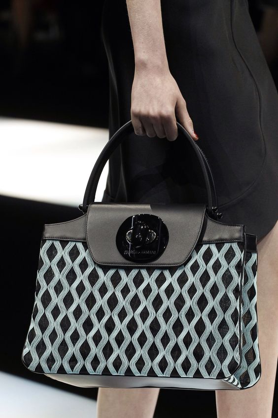 Модные брендовые сумки сезона 2019-2020