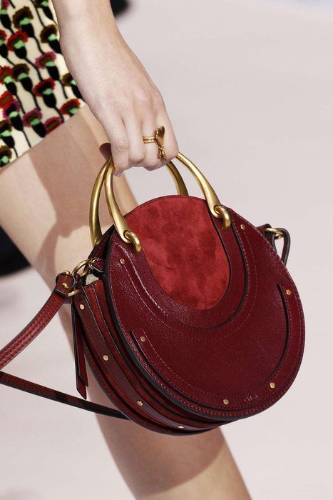 Модные брендовые сумки сезона 2019-2020