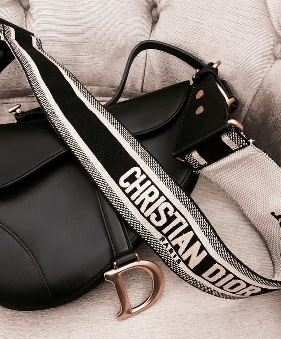 Модные брендовые сумки сезона 2019-2020