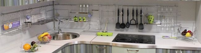 Рейлінги для кухні: поради щодо вибору та монтажу