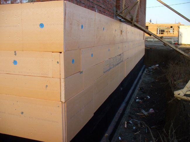 10 порад по утепленню цоколя будинку зовні