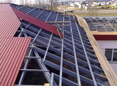 багатоскатний дах