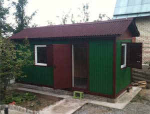 установка хозблока у дворі