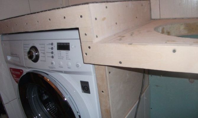 Як зробити стільницю у ванну своїми руками