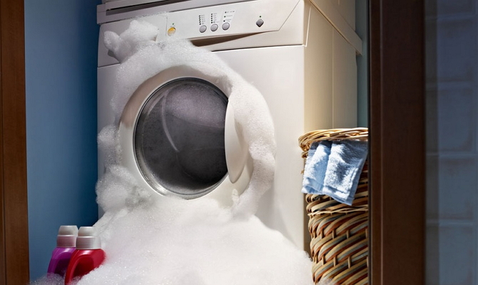 Що робити, якщо не відчиняються двері пральної машини?