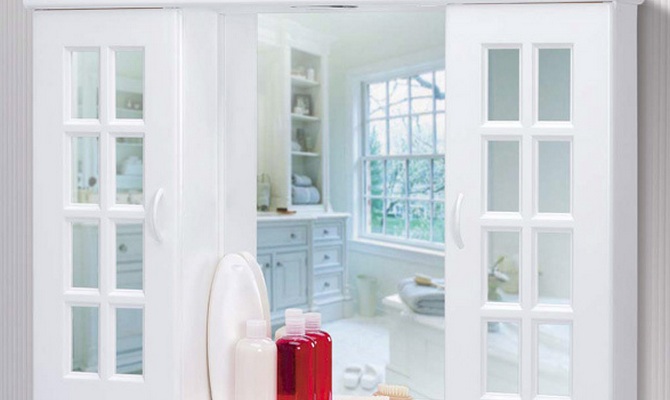 Вибираємо шафа для ванної кімнати з дзеркалом та підсвіткою