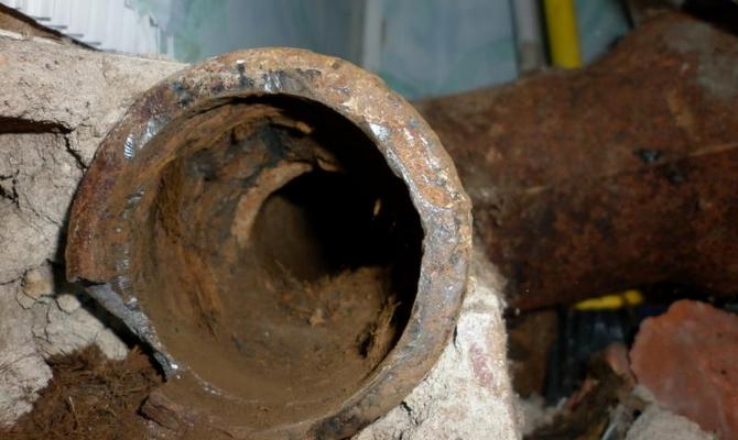 Який засіб від цвілі у ванній кімнаті вибрати?