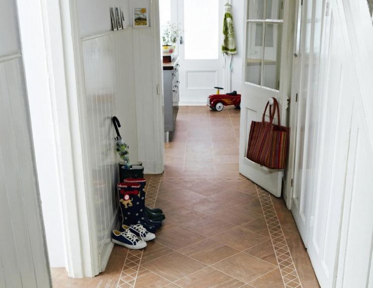 Цікаві варіанти обробки прихожей кімнати