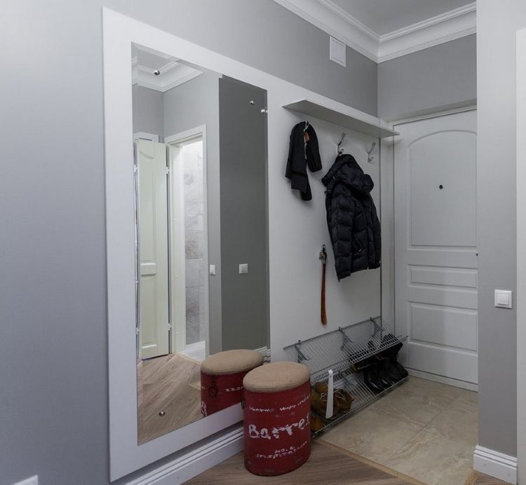 Цікаві варіанти обробки прихожей кімнати